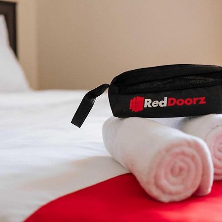 Reddoorz Syariah @ Bondowoso City Center Ngoại thất bức ảnh