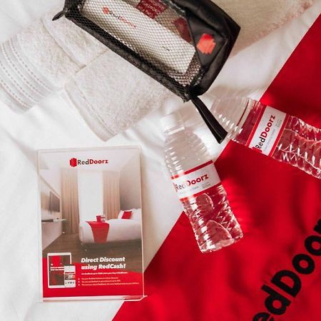 Reddoorz Syariah @ Bondowoso City Center Ngoại thất bức ảnh