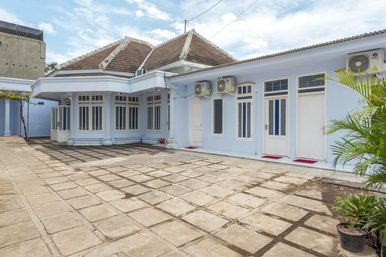Reddoorz Syariah @ Bondowoso City Center Ngoại thất bức ảnh