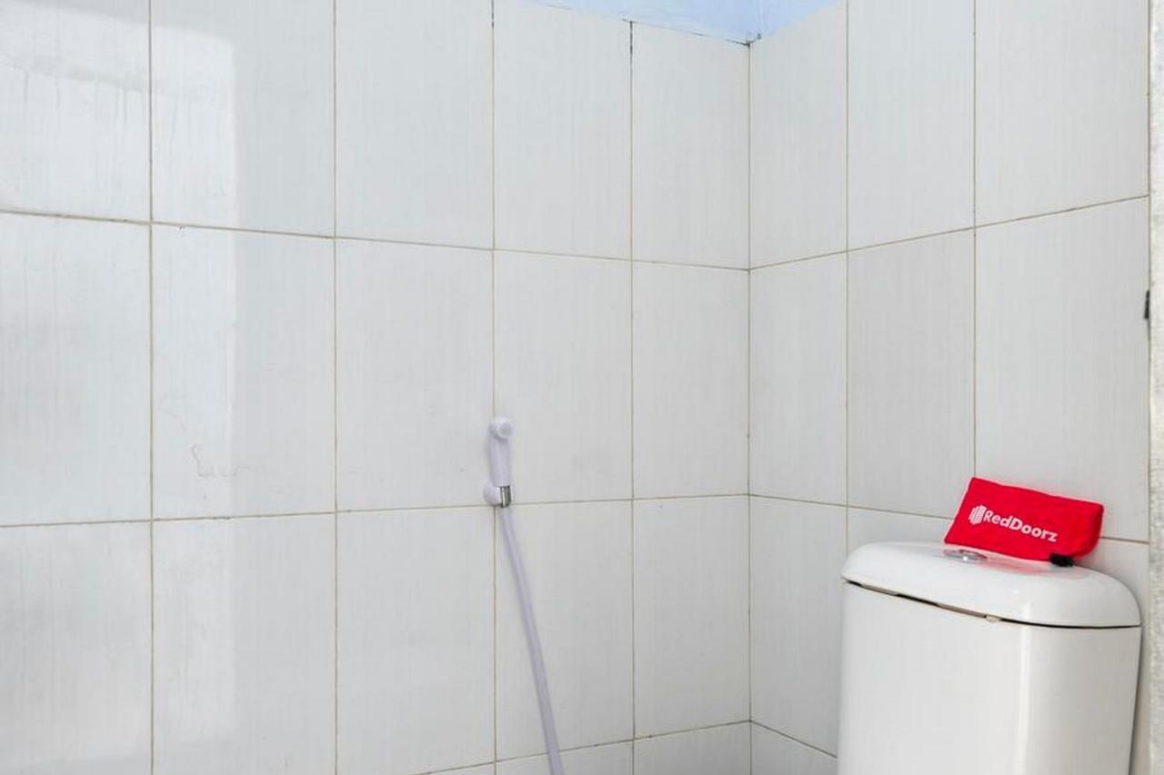 Reddoorz Syariah @ Bondowoso City Center Ngoại thất bức ảnh